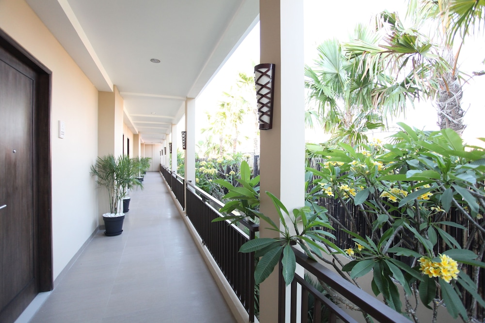 D Penjor Seminyak 48/54