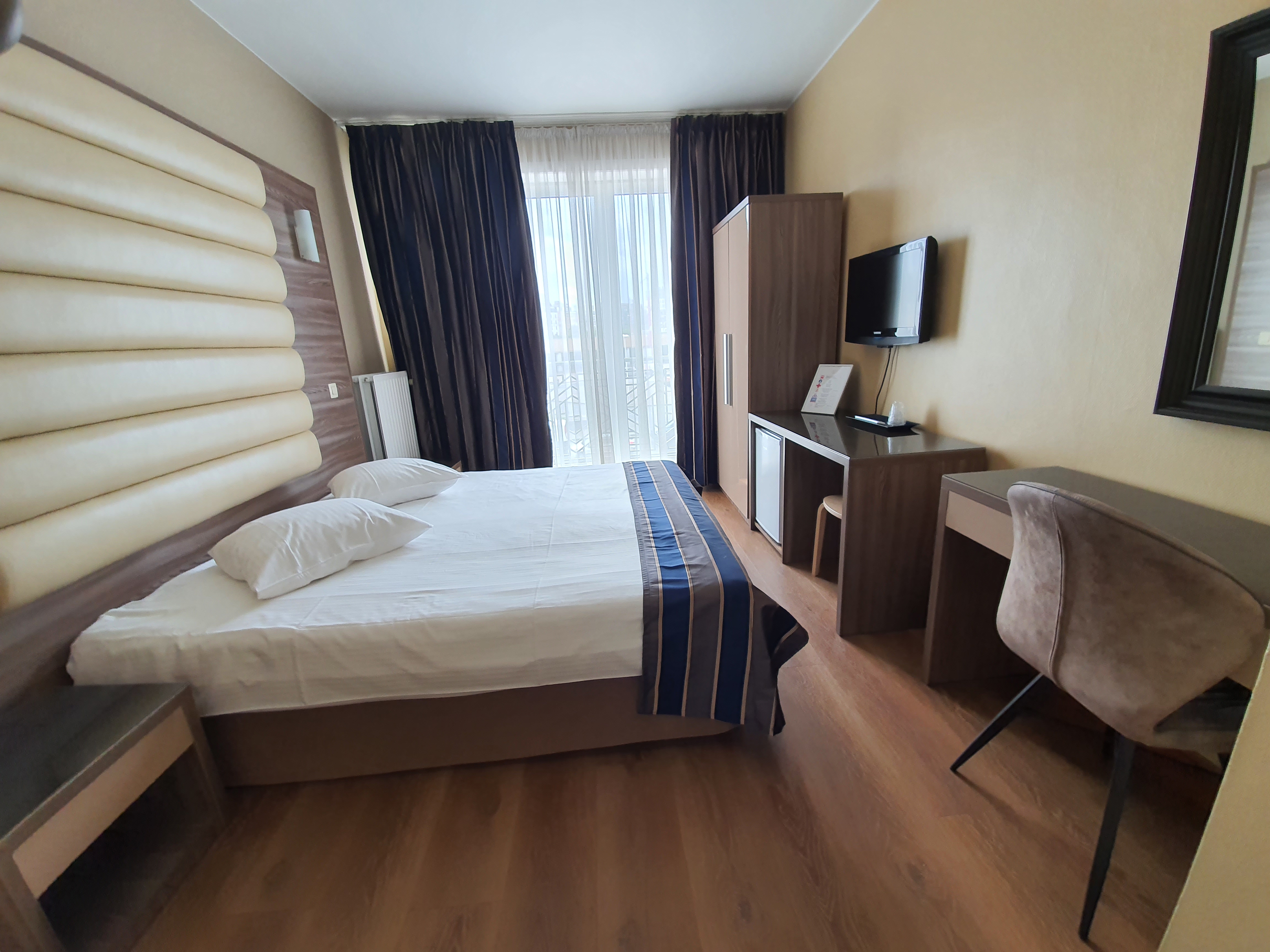 غرفة سوبيريور بسرير مزدوج، Hotel Midi-Zuid 4/7