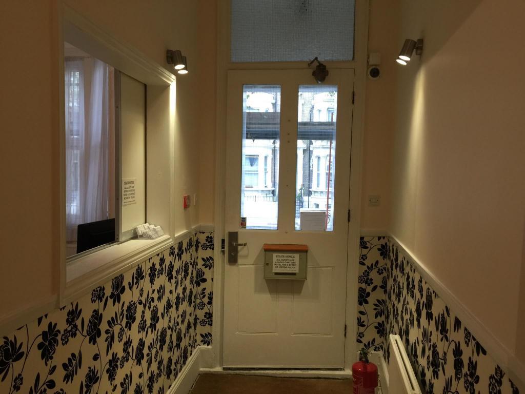 Hellenic Hotel London by Saba 23/33