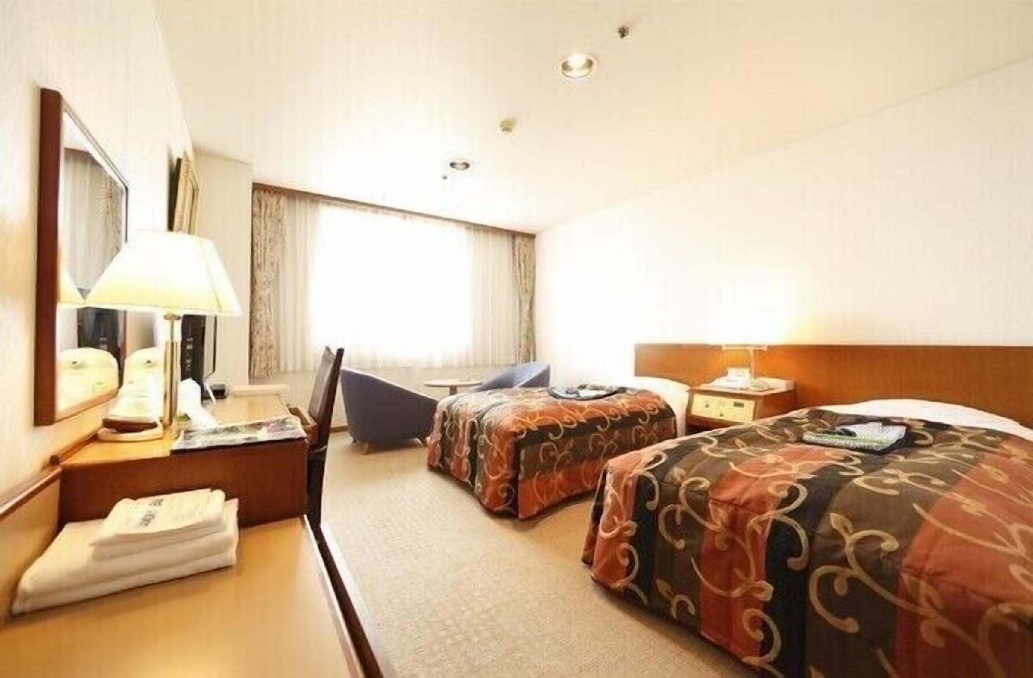Room, Twin Beds