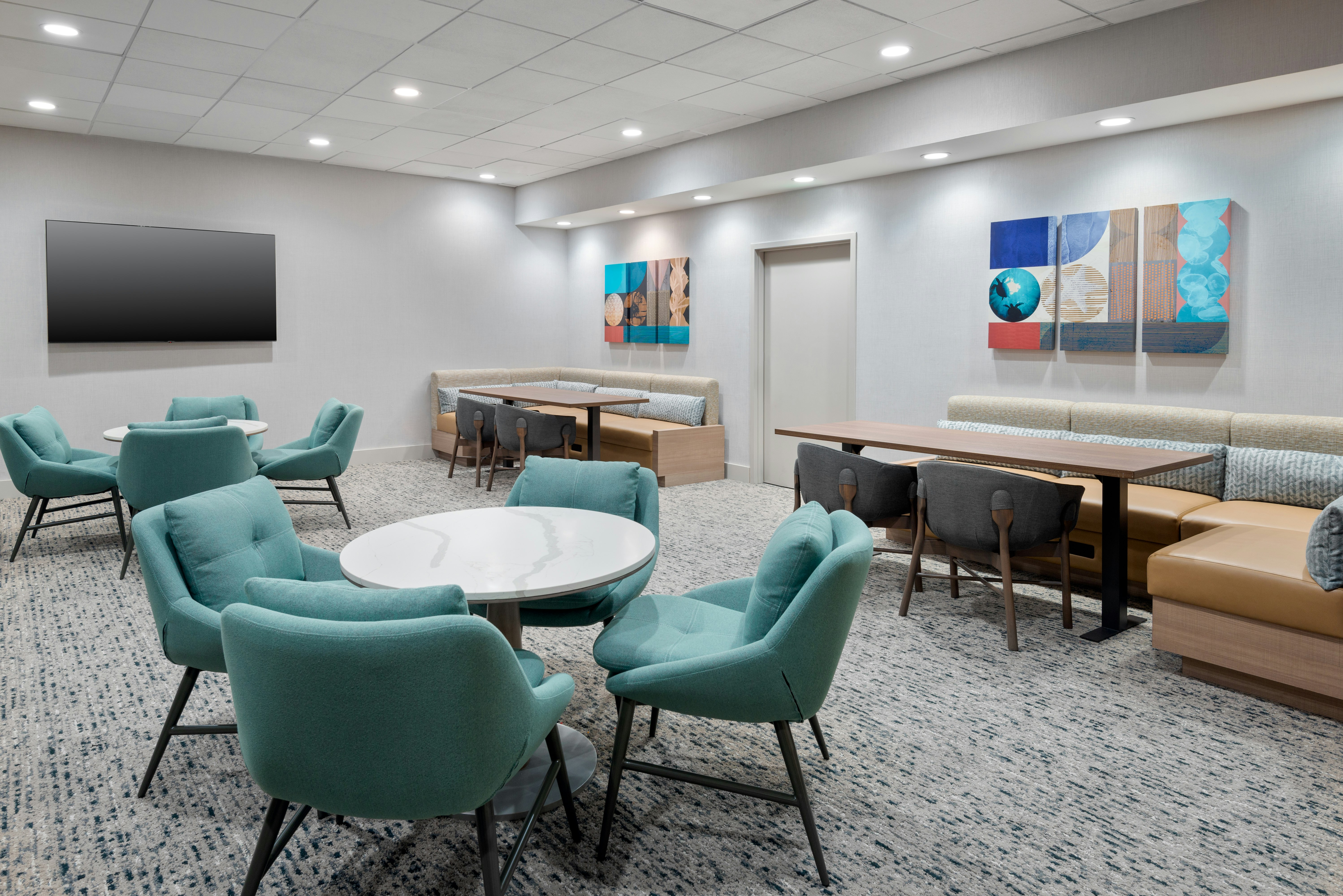 Homewood Suites by Hilton Orlando-Nearest to Univ Studios 24/30