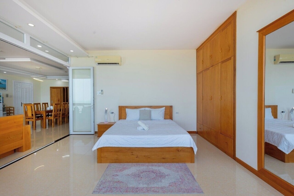 3 BEDROOMS, APARTMENT