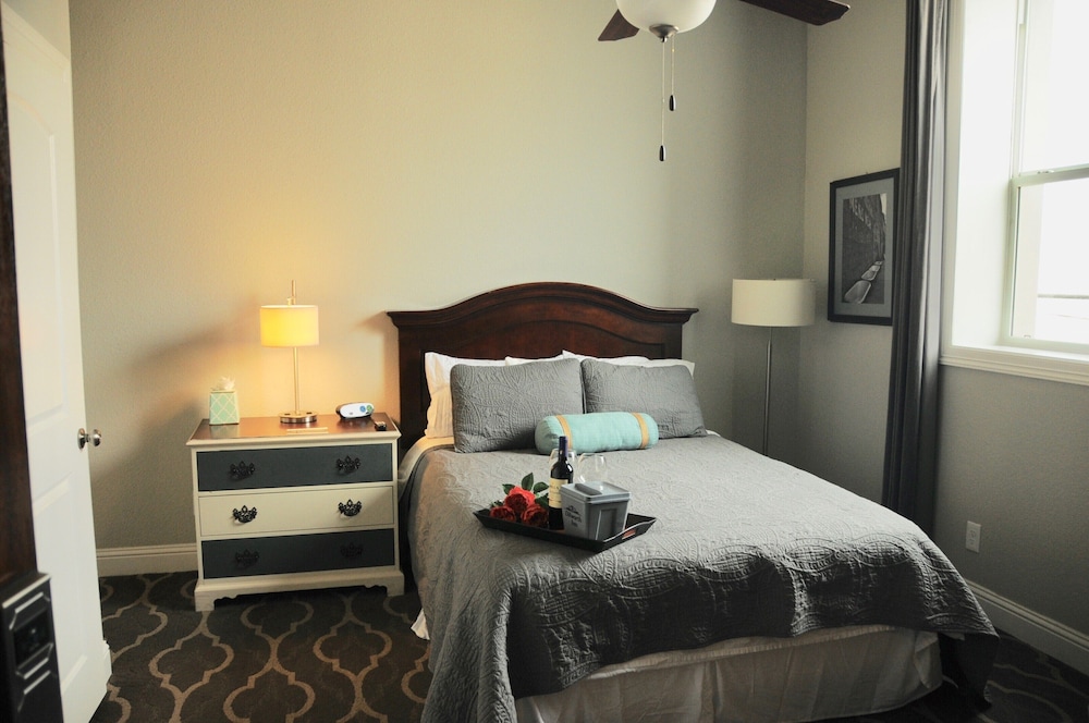 The Dilworth Inn Suites 22/46