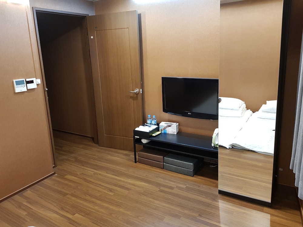 Soo Song Guest House 60/78