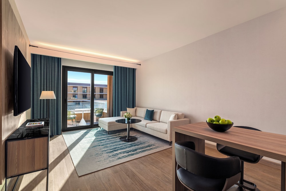 فندق ومنتجع مكارم النخيل(Rixos Obhur Jeddah Resort & Villas) 37/68