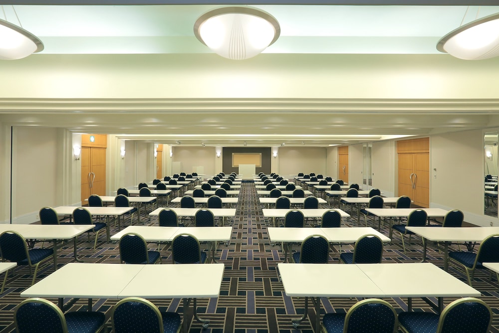 Urawa Washington Hotel 65/67