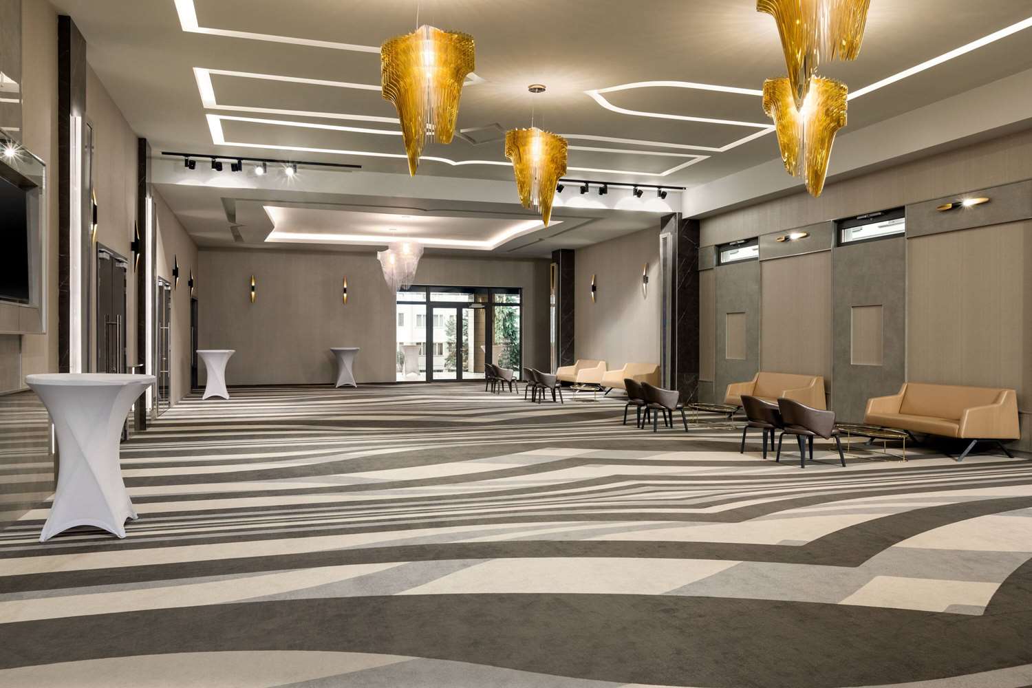 Ramada By Wyndham Ramnicu Valcea 19/52
