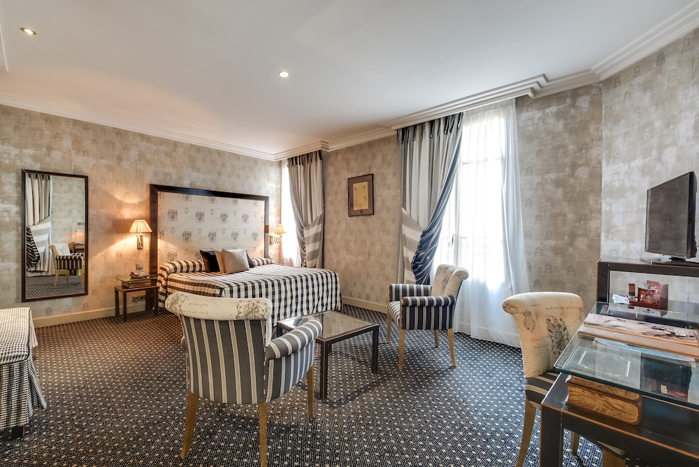 Villa Lutece Port Royal Hotel 31/39