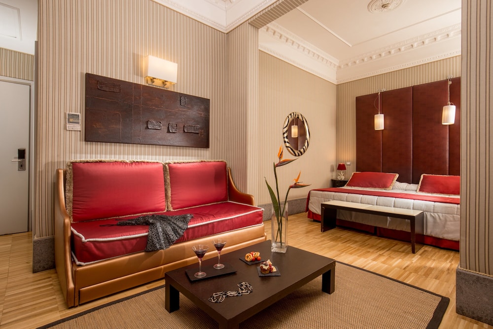 Morgana Hotel 45/71
