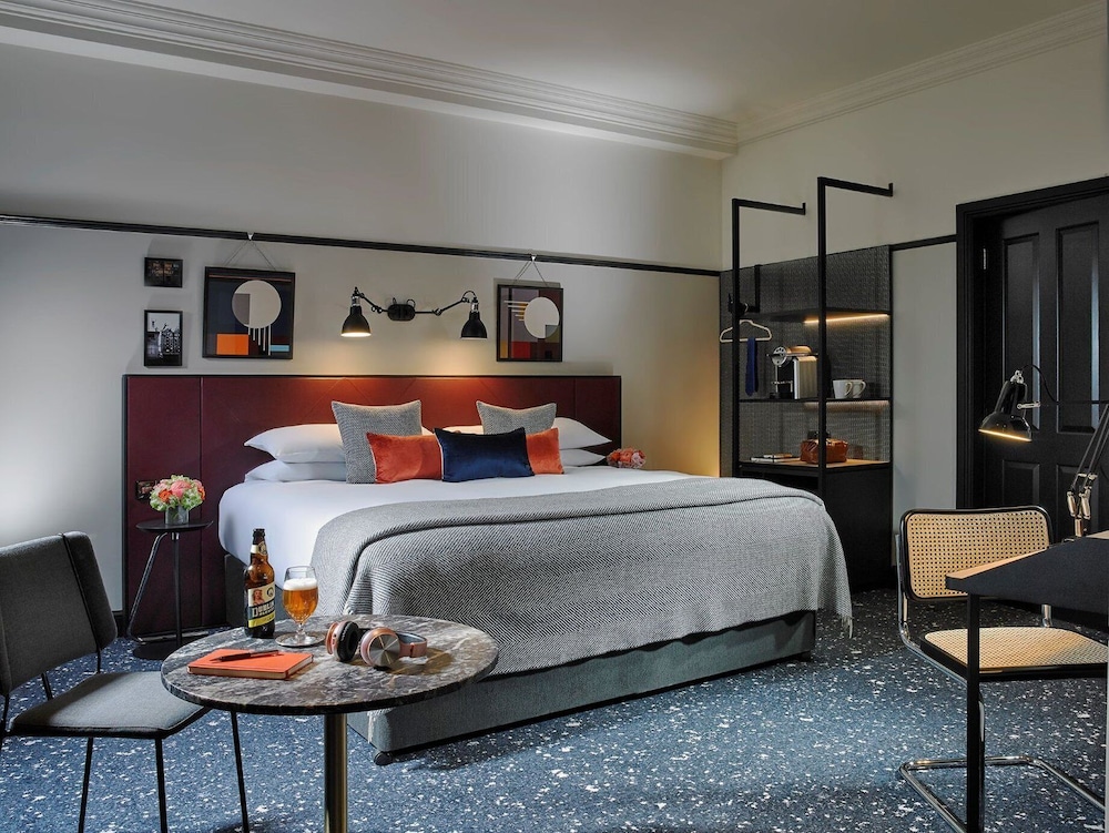 DREAMY, SUITE