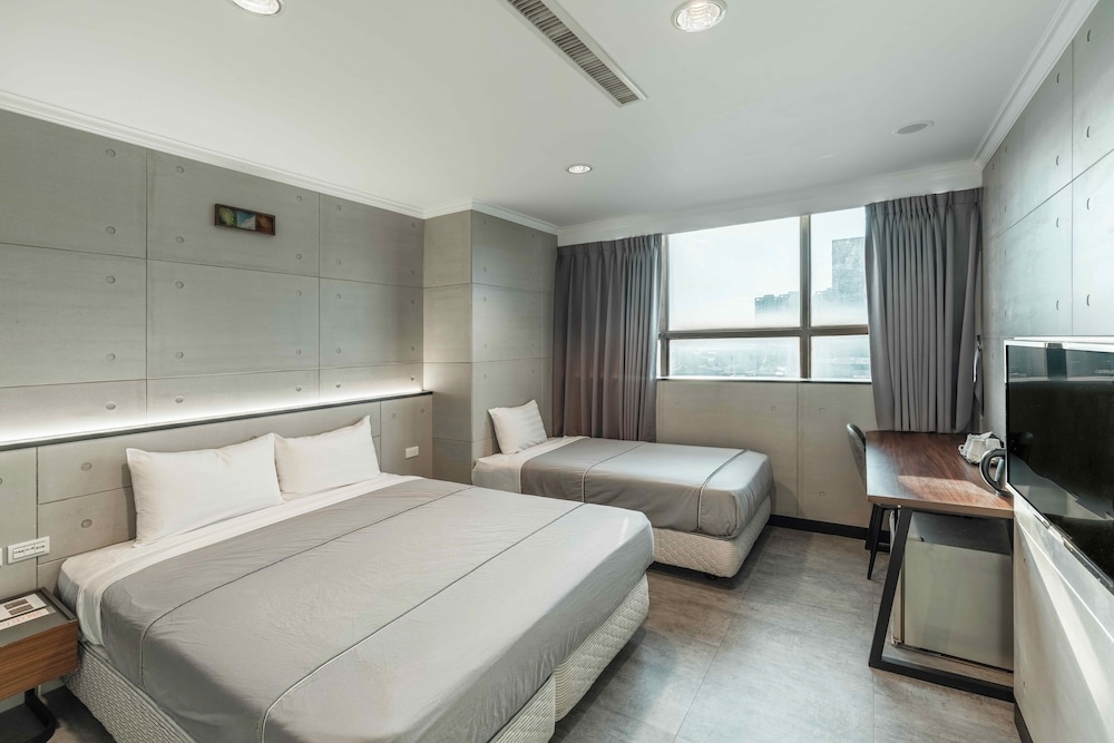 Hwa Nan Hotel 45/70