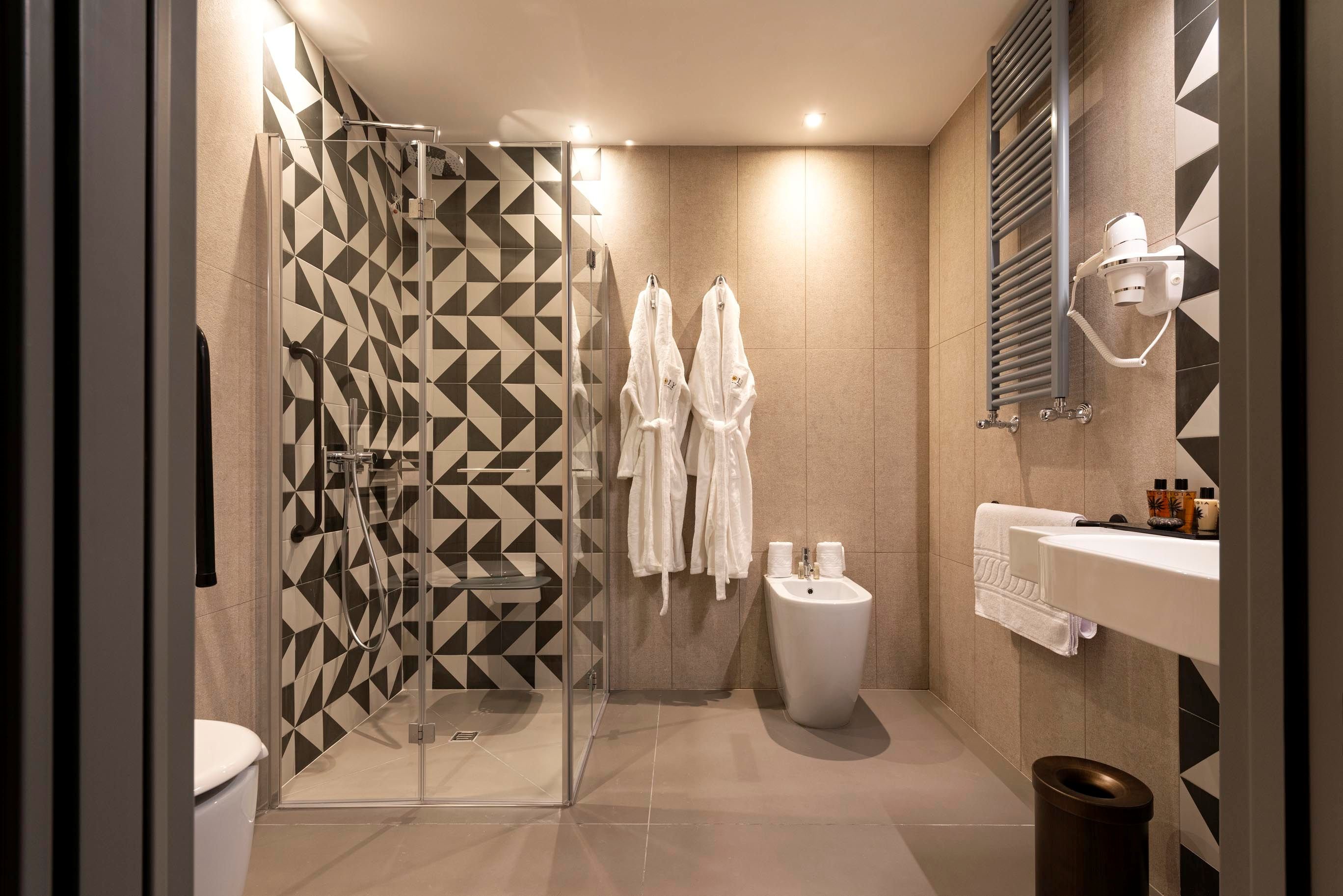 Loly Boutique Hotel 26/27