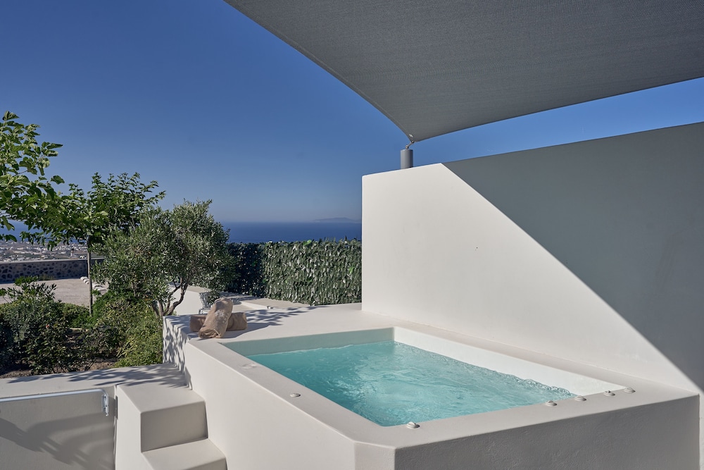 Nova Luxury Suites 23/50