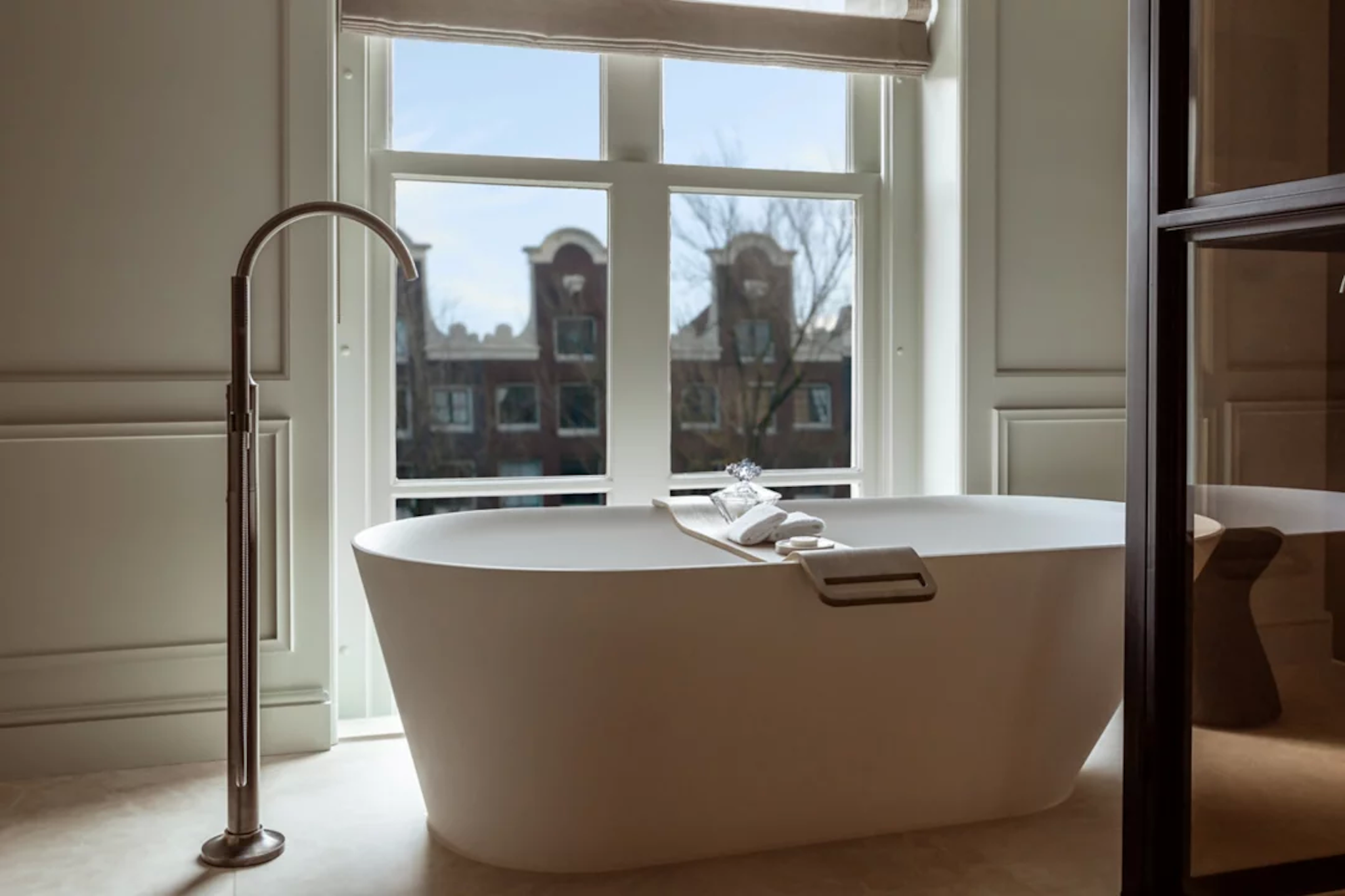Rosewood Amsterdam 1/50