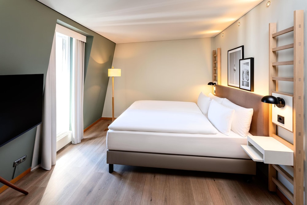 Hotel Bleibtreu Berlin By Golden Tulip 18/50