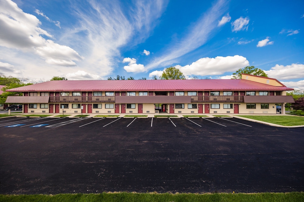 Red Roof Inn Cincinnati Northeast - Blue Ash 1/28