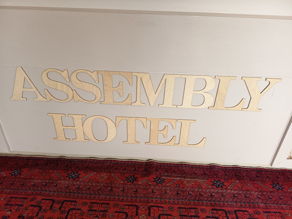 ASSEMBLY HOTEL 1/45