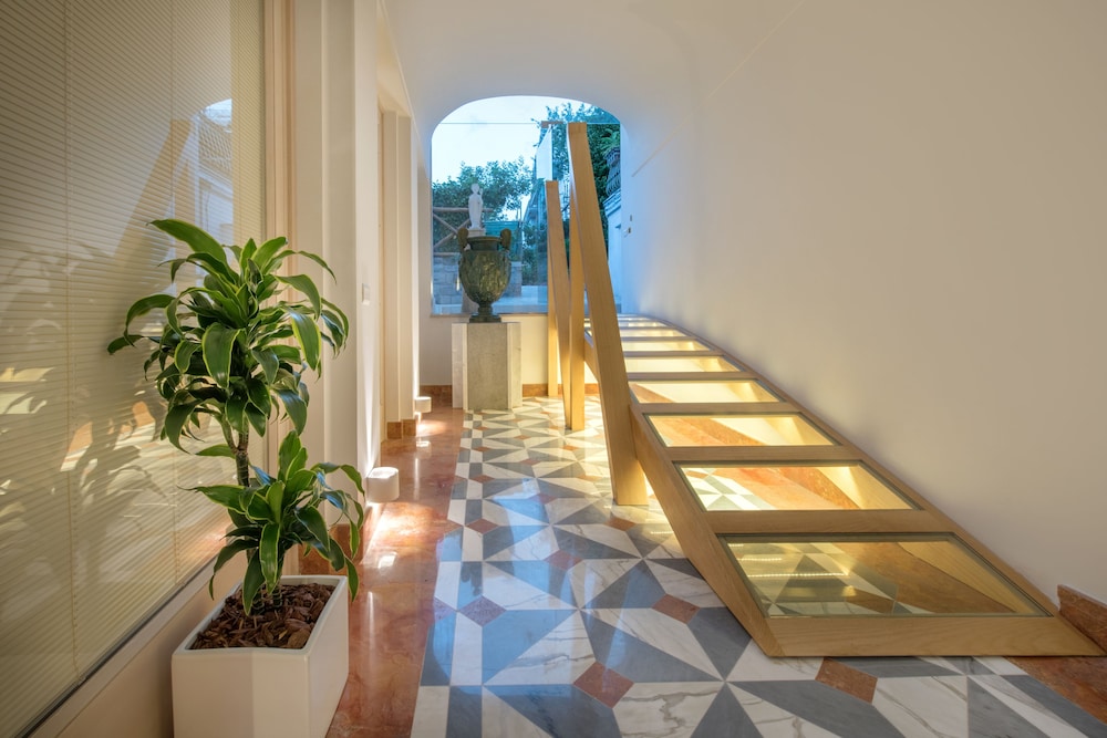 Don Antonino Relais Hotel 42/71