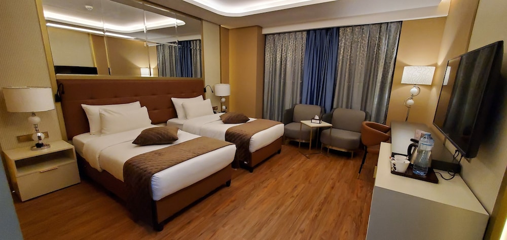 Petra Moon Luxury Hotel 4/30