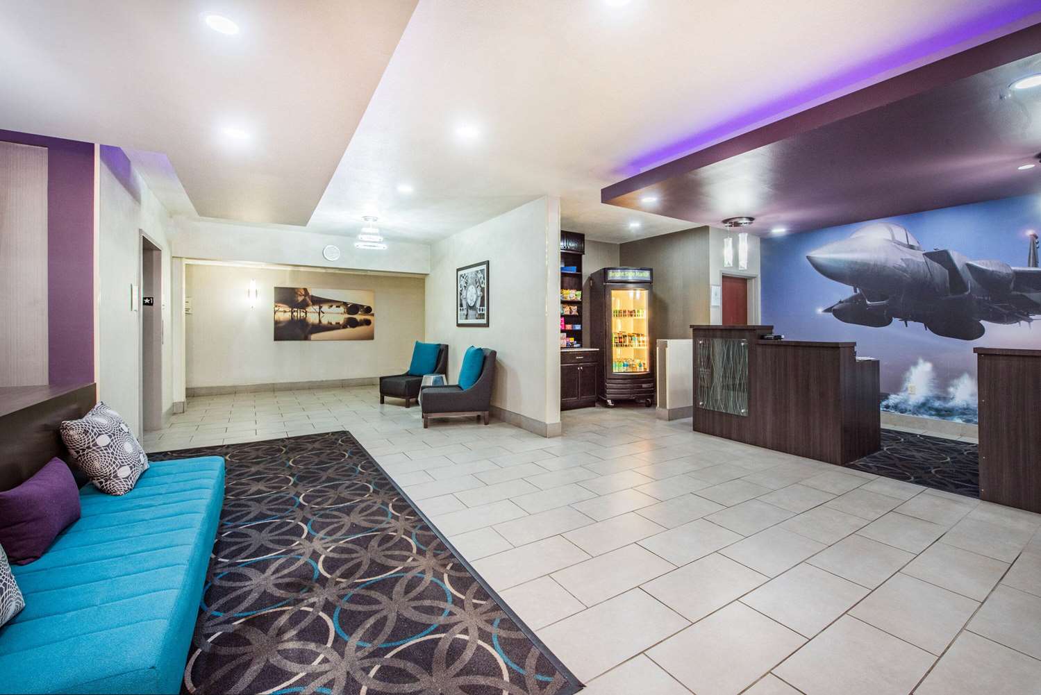 La Quinta Inn & Suites by Wyndham Fairborn Wright-Patterson 6/50