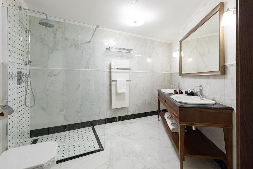 Palace Art Hotel Pezinok 46/50