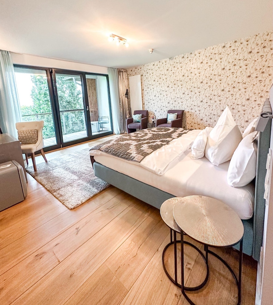 Design, King Bed