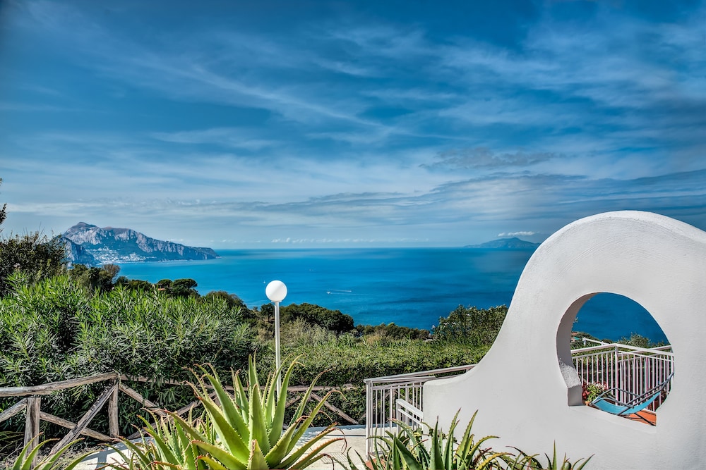 Gocce di Capri Hotel & Serviced Residence 67/73