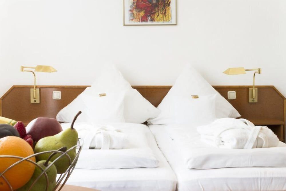 Hotel Roemerstein 12/34