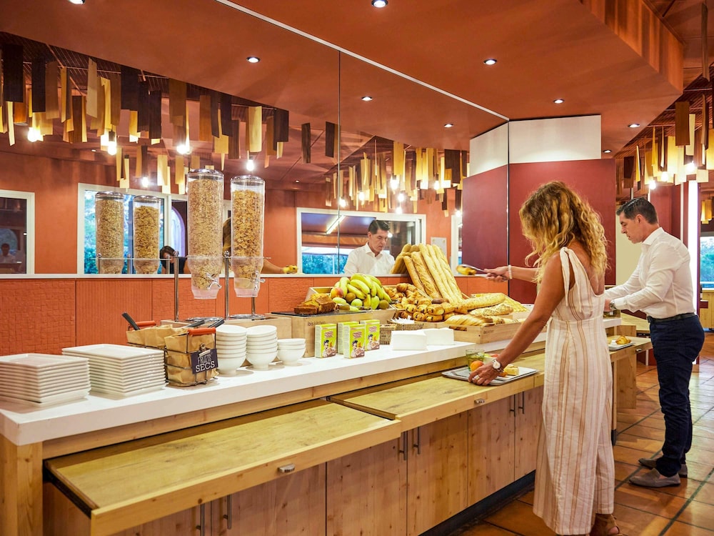 Ibis Hyeres Plage Thalassa 47/68
