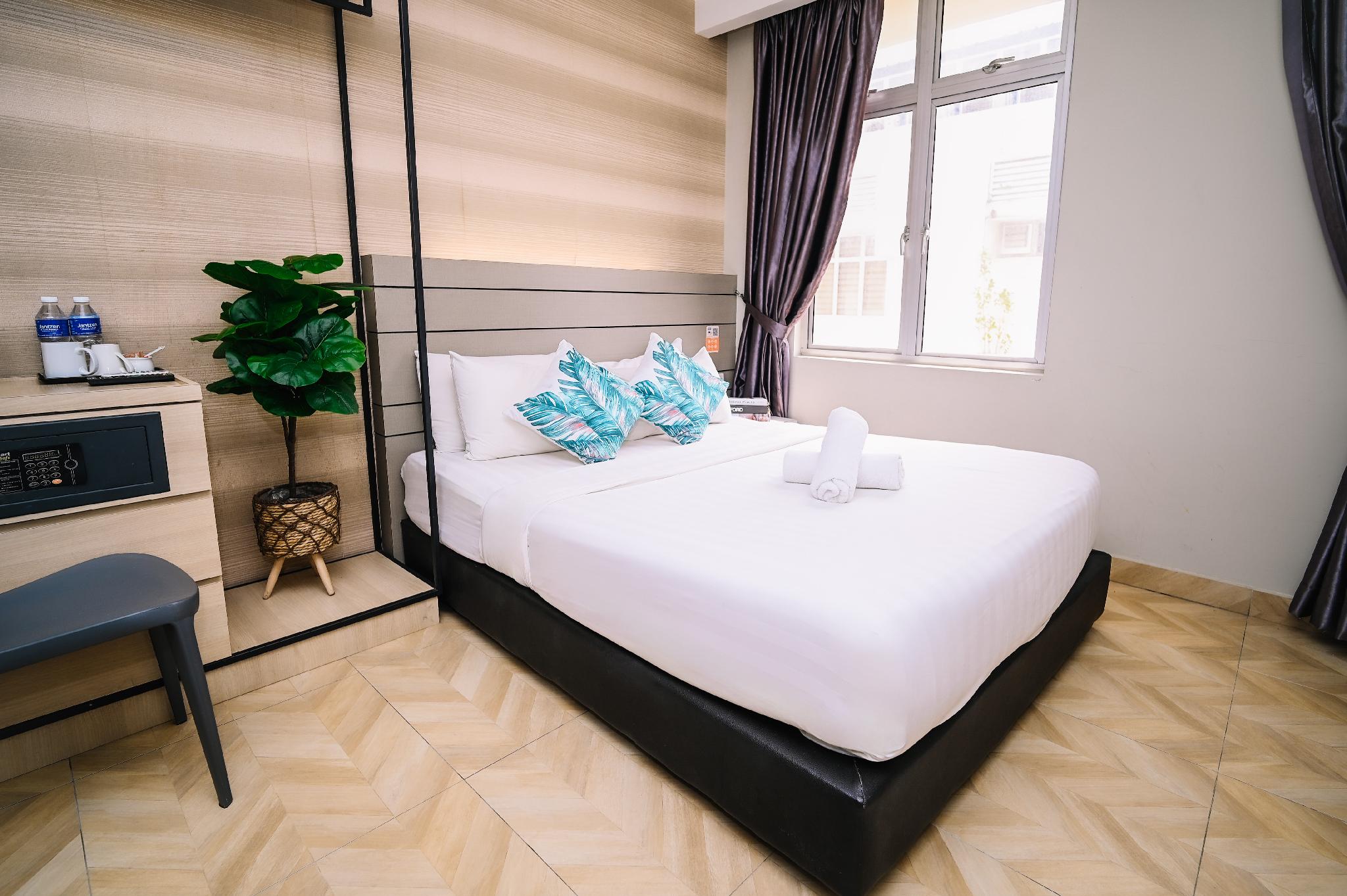 Deluxe Double With Window