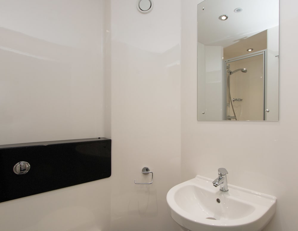 Destiny Student Murano Campus Accommodation 33/40
