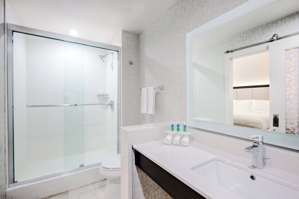 HOLIDAY INN EXPRESS SAN FRANCISCO UNION SQUARE 23/25