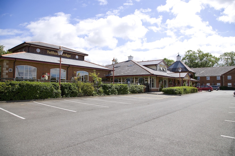 Premier Inn Kettering Hotel 24/29