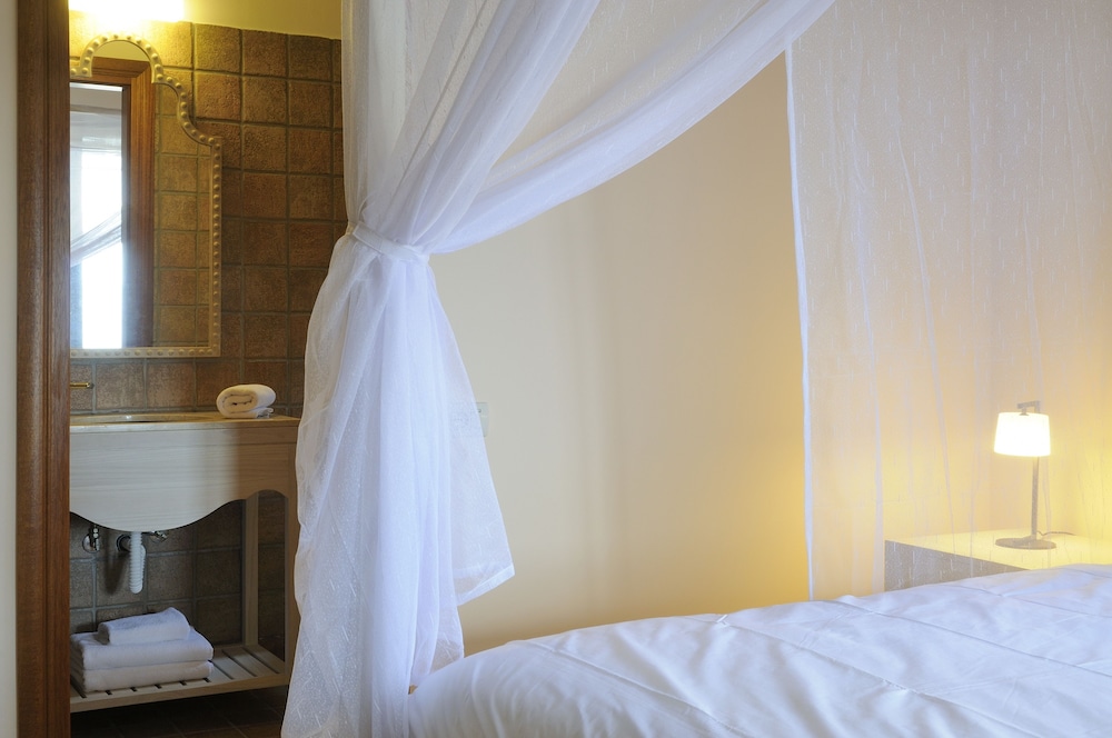 AEGEA BLUE CYCLADITIC RESORT(FOMERLY AEGEA BLUE VILLAS AND SUITES) 9/72