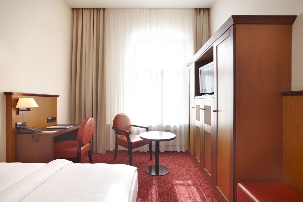 Hotel Hafen Hamburg 32/65
