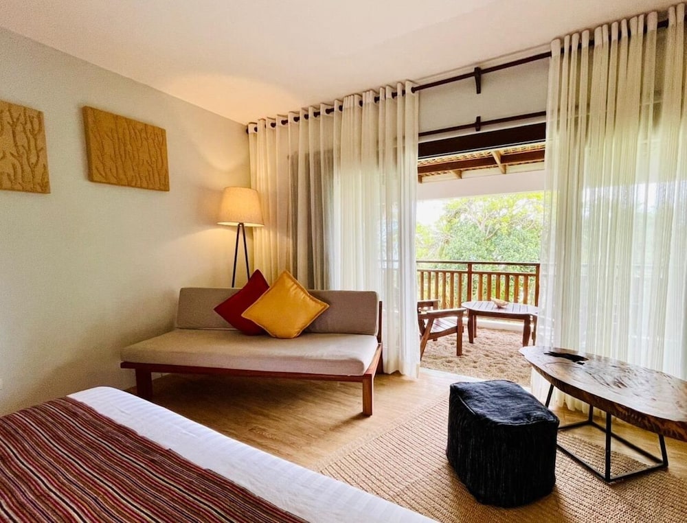 Amun Ini Beach Resort & Spa 11/50