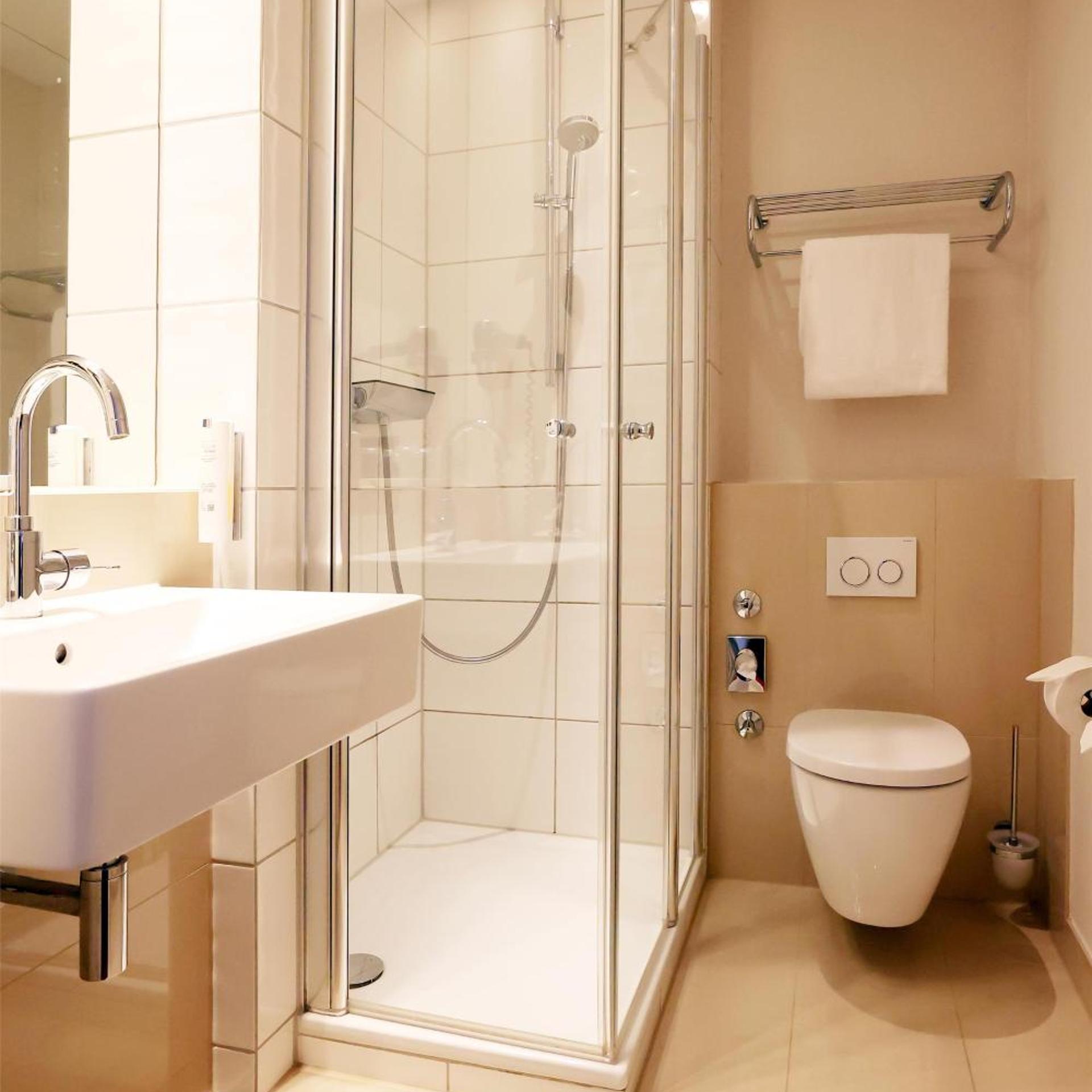 غرفة قياسية بسرير كينج، Best Western Plus Hotel St. Raphael 6/7