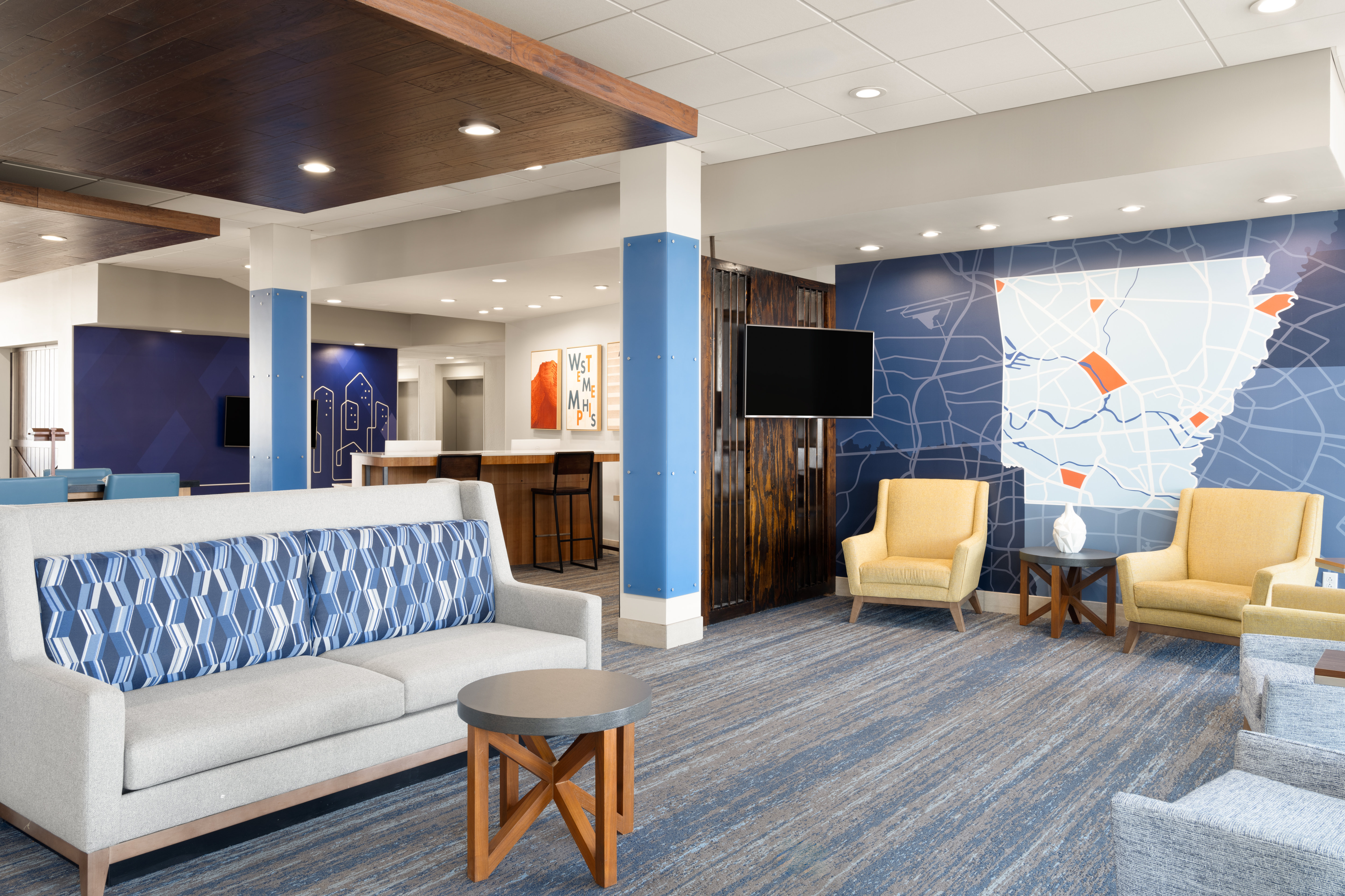 Holiday Inn Express & Suites West Memphis 10/53