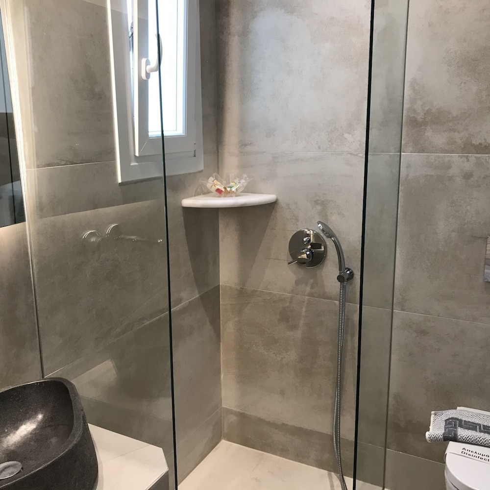 VASSILIKI ROOMS 27/29