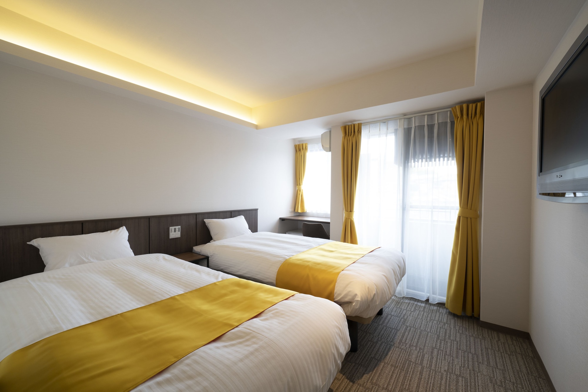 Standard, Twin Beds