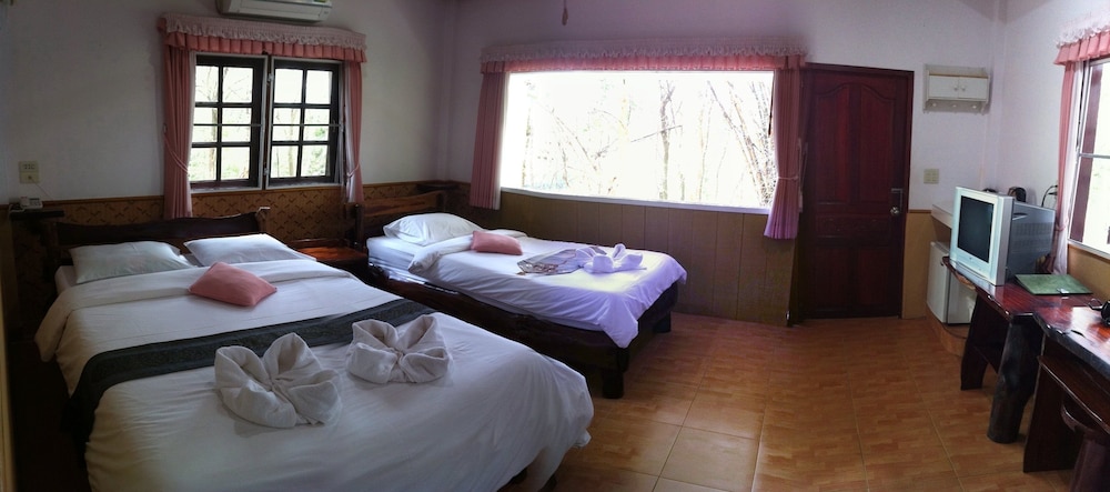 SAIYOK RIVER HOUSE 11/52