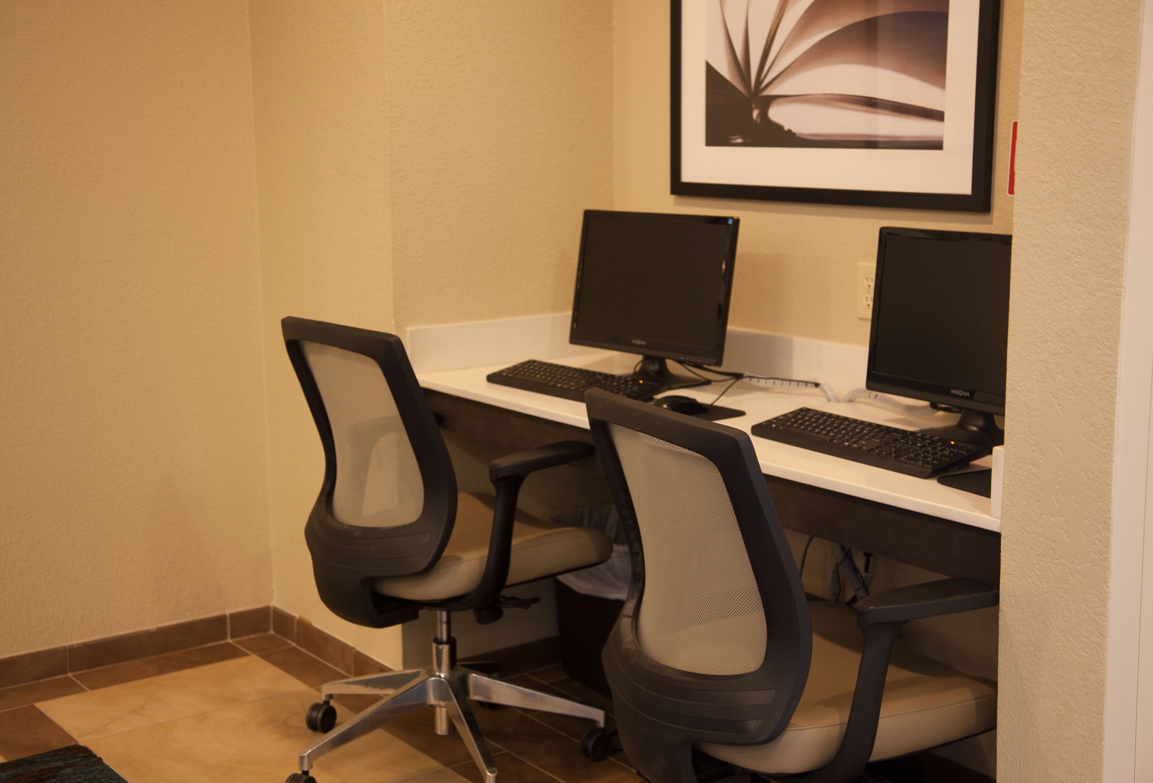 CANDLEWOOD SUITES ALEXANDRIA 36/41