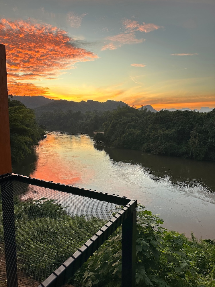 Kwainoy Riverpark & Resort 60/64