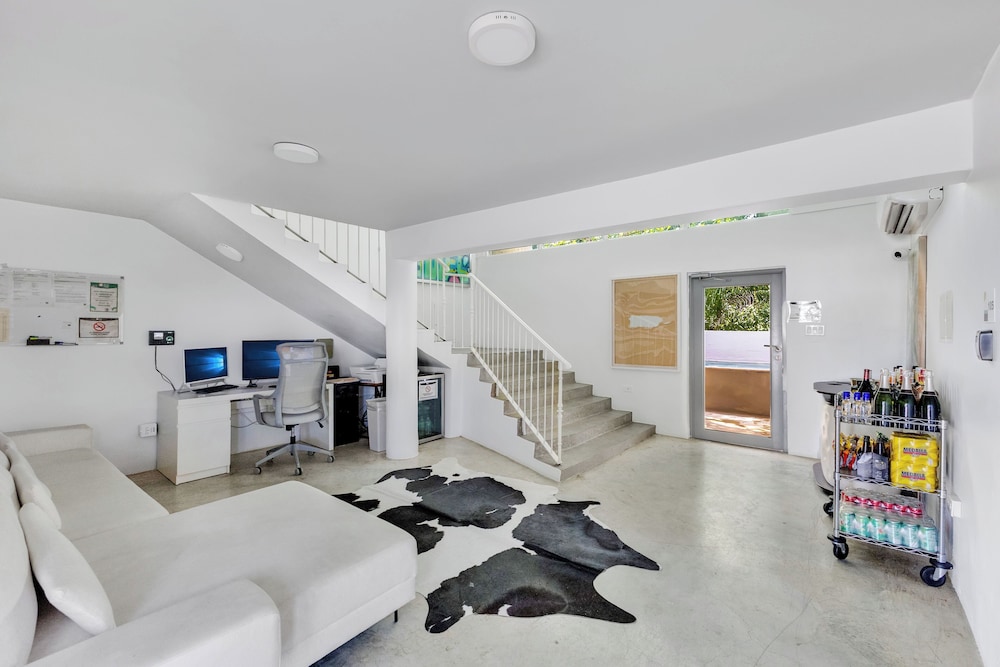 Viento Beach Lodge 20/35
