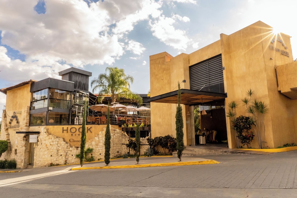 Hotel La Casa de Adobe 70/76