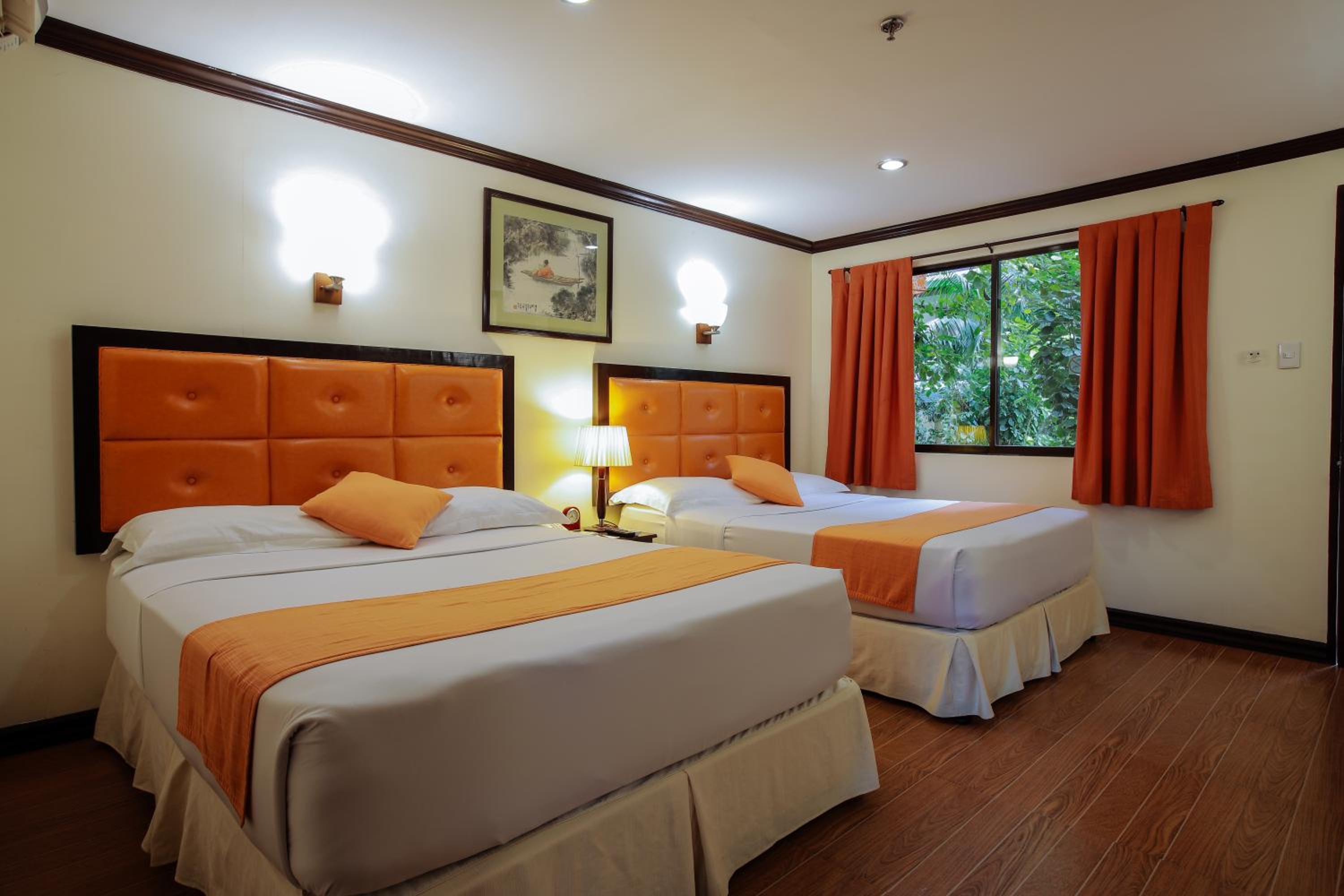 Deluxe, 2 Double Beds, East Wing
