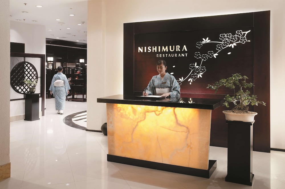 Shangri La Hotel Surabaya Kt 6/65
