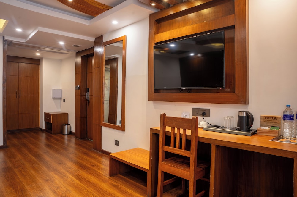 Hotel Kailash Kutee 45/50