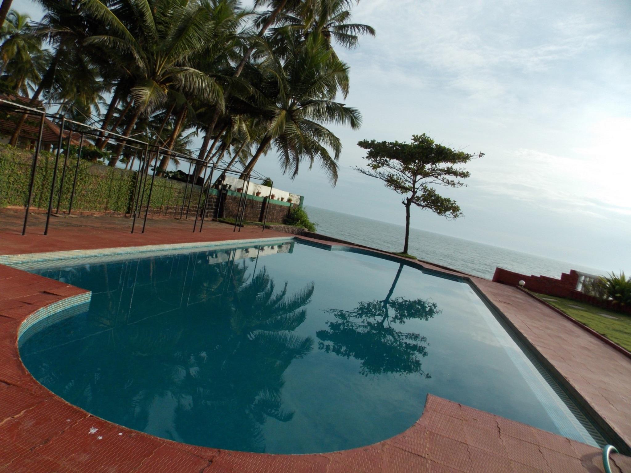 Mascot Beach Resort 12/32