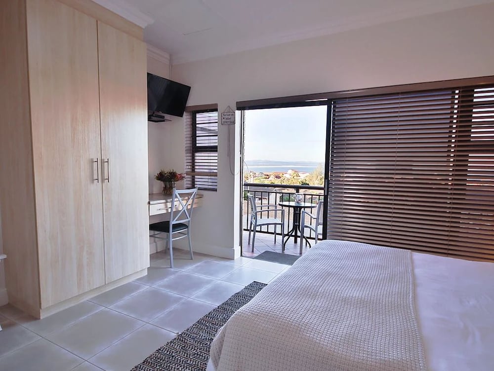 Jeffreys Bay Luxury Apartments 15/41